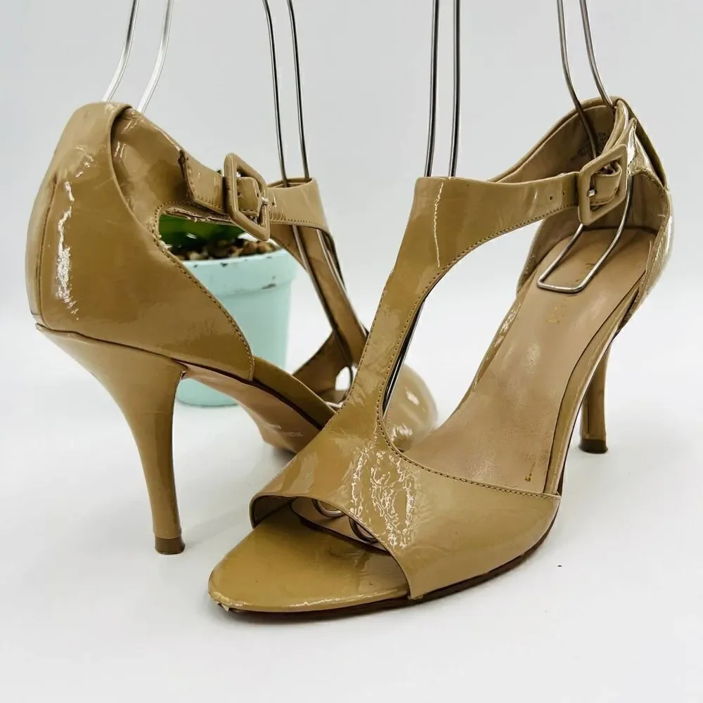 Nine West Nude Patent Leather T Strap Peep Toe Heels Sandals Size 8.5